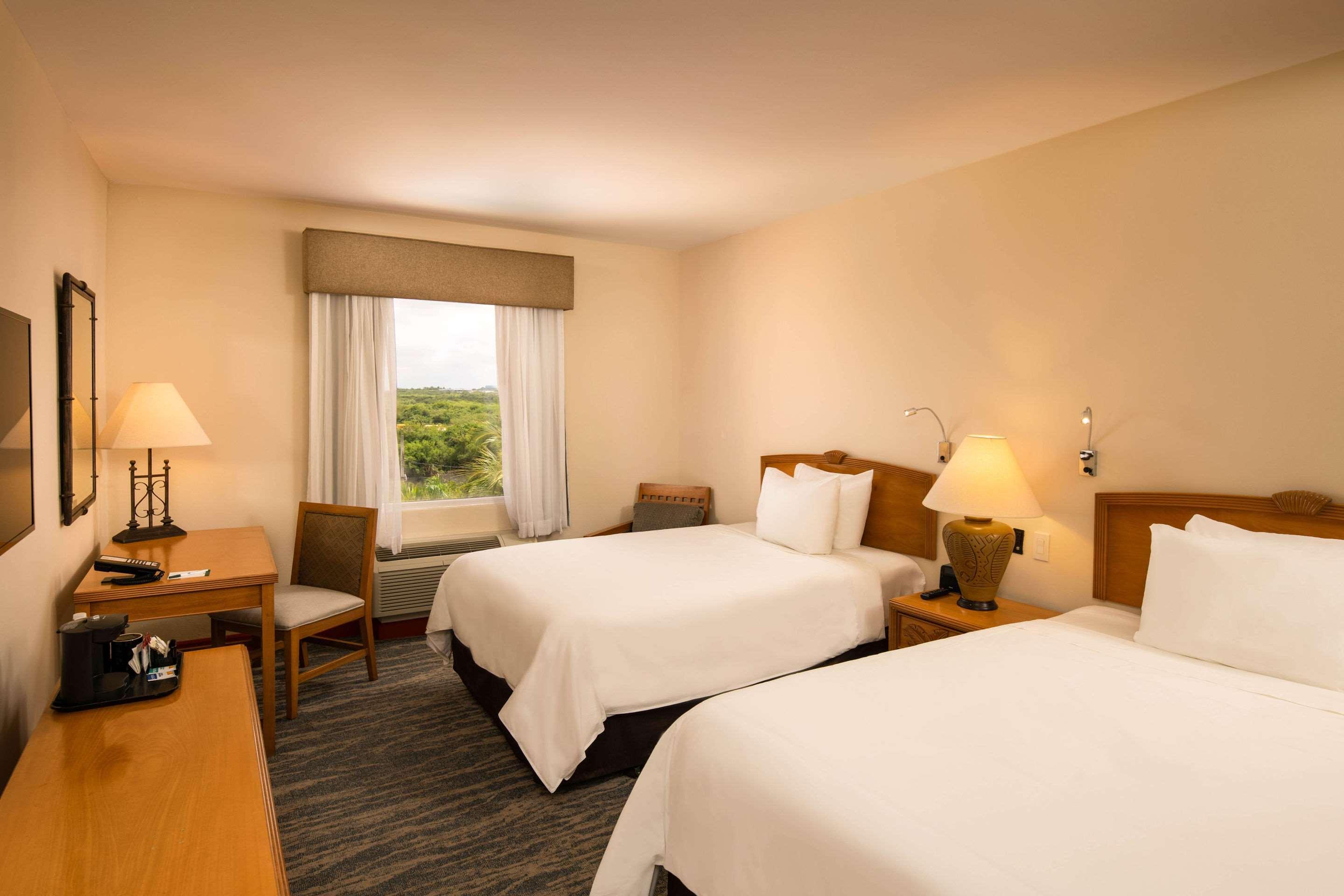 Four Points By Sheraton Saint-Domingue Extérieur photo