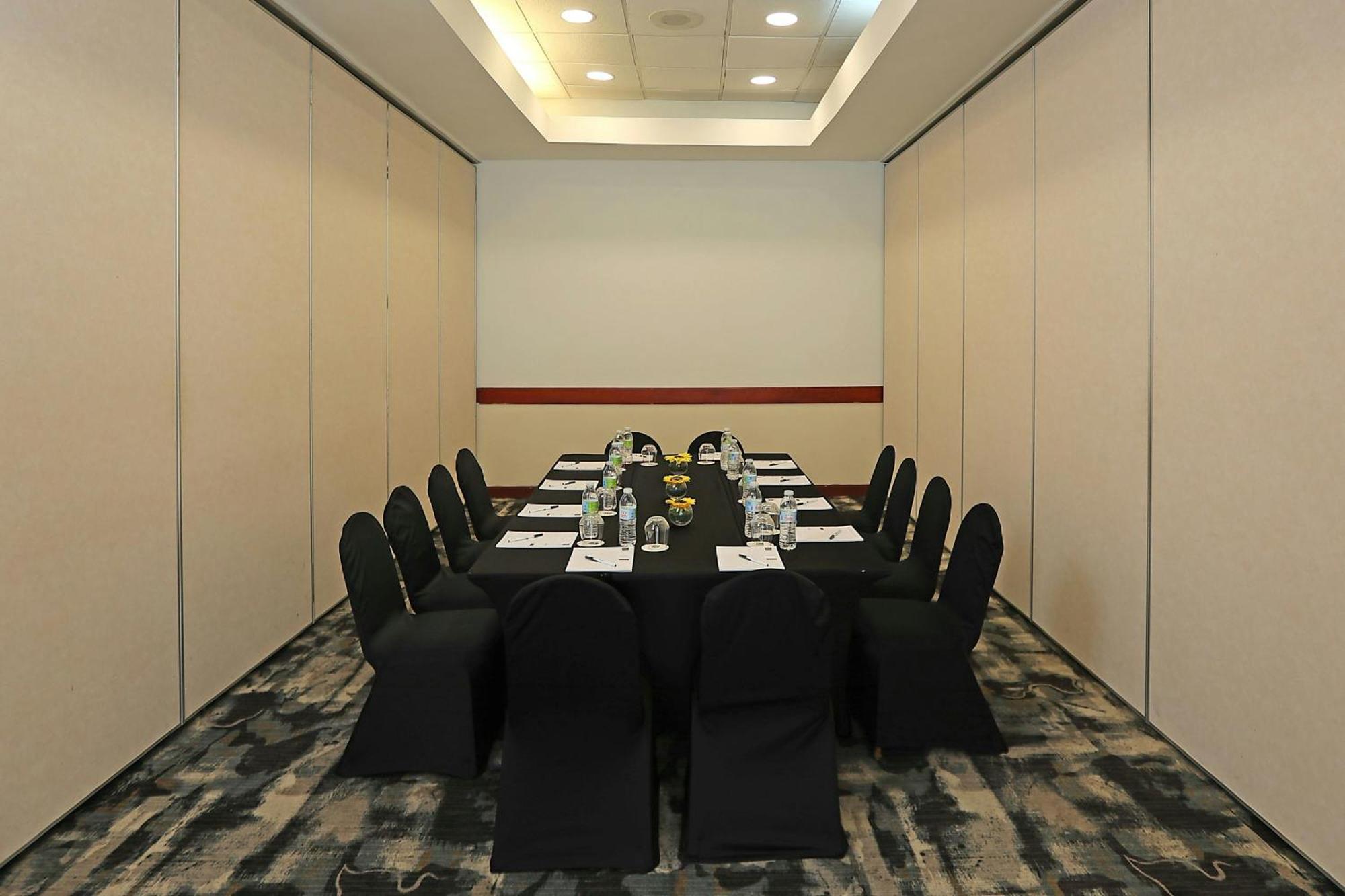 Four Points By Sheraton Saint-Domingue Extérieur photo